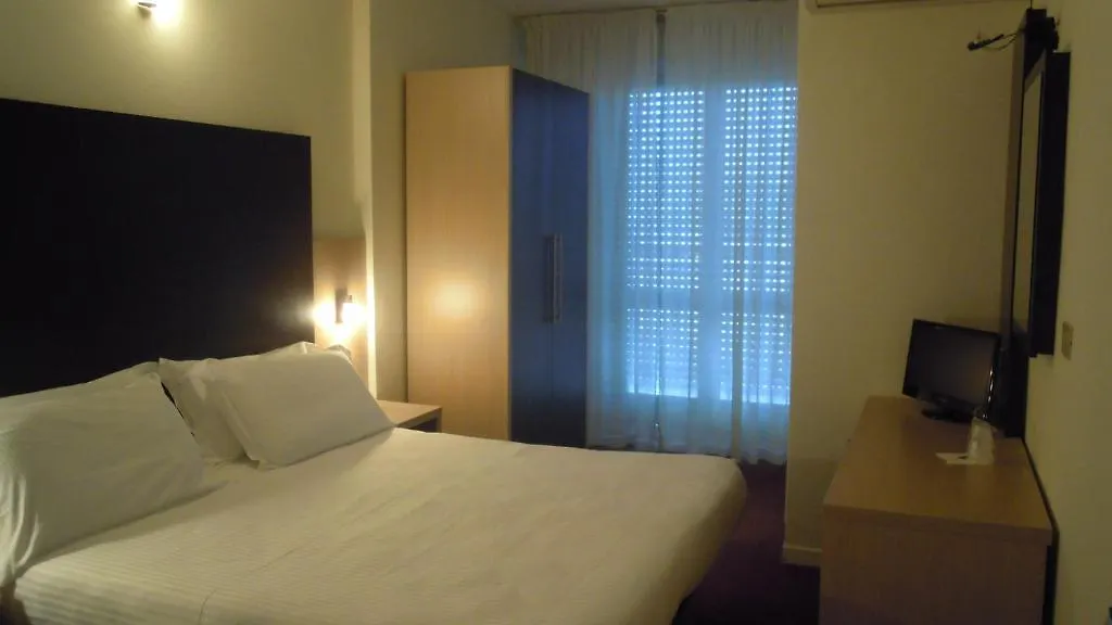 Hotel Aiglon Rimini 3*,  Włochy